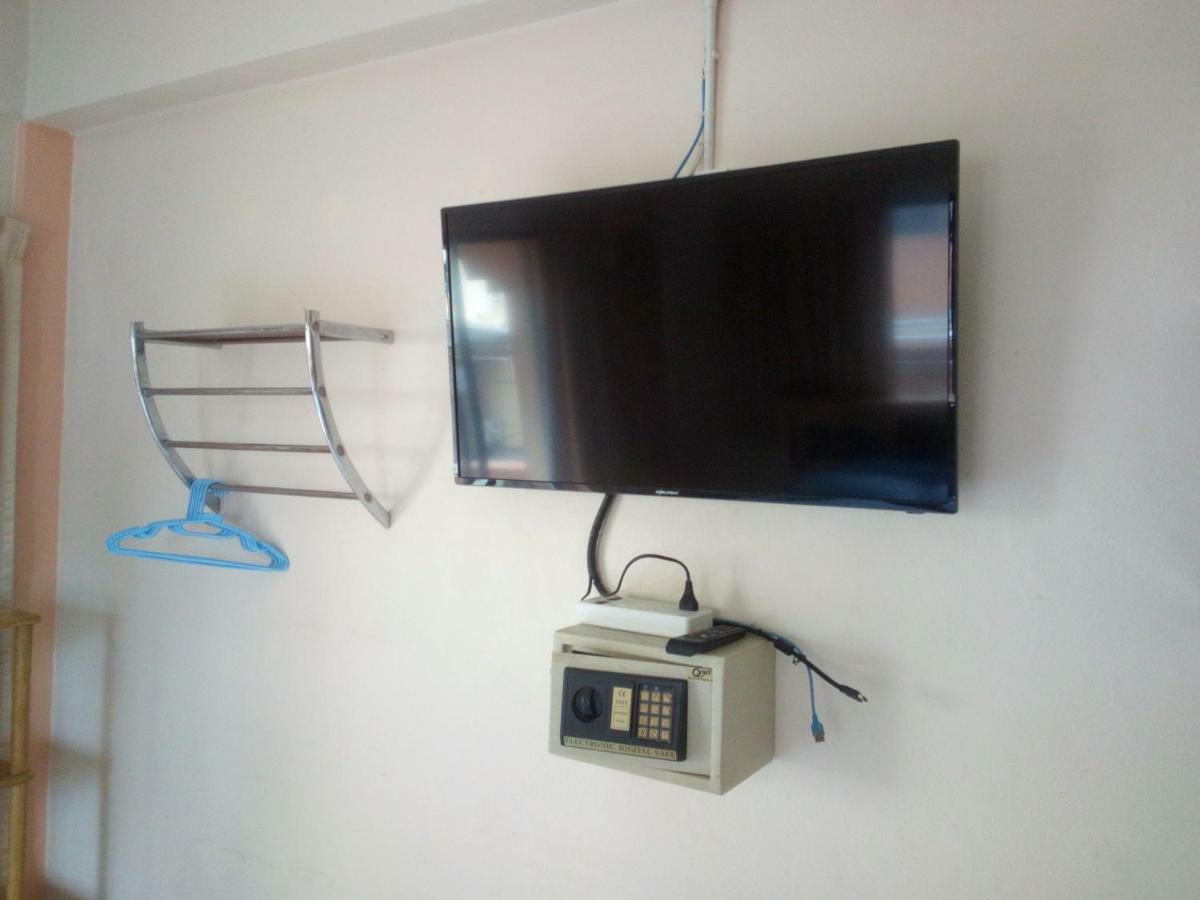 M & A Guesthouse HHQ Esterno foto